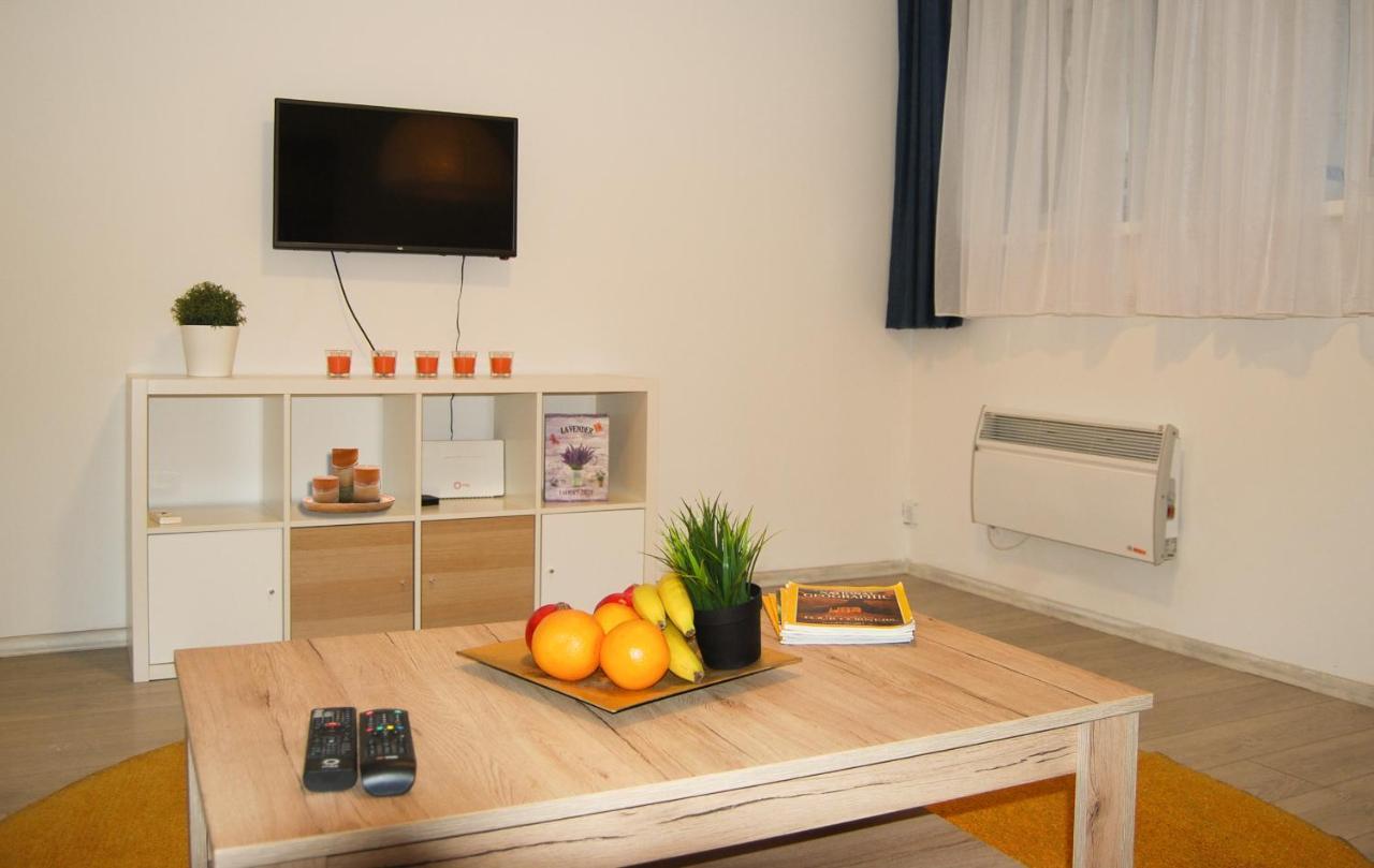 Apartment Natalie เบลเกรด ภายนอก รูปภาพ
